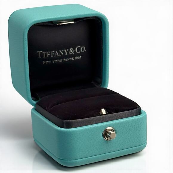 Tiffany & Co. Blue Leather Empty Ring Box Gift Suede Drawstring Bag - Picture 2 of 10